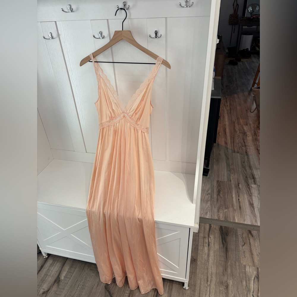 Vintage Olga Peach Lace Trim Maxi Slip Dress Nightgown
